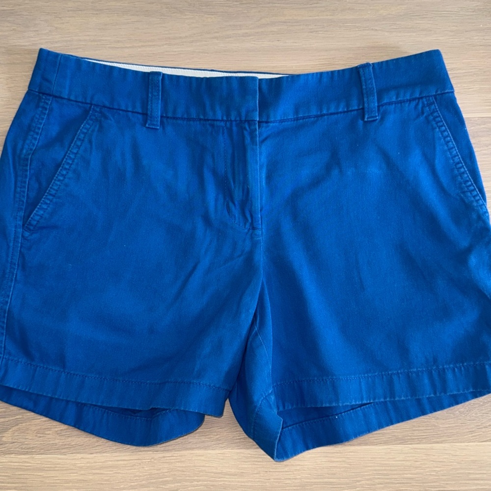 J.Crew Women's Blue Shorts (size 6)
